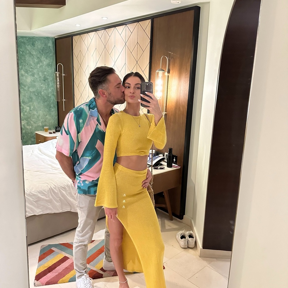 Chic Yellow Two-Piece Set - image 1